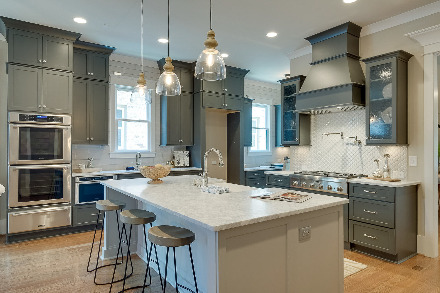 Dark Gray - Good - DC Cabinetry
